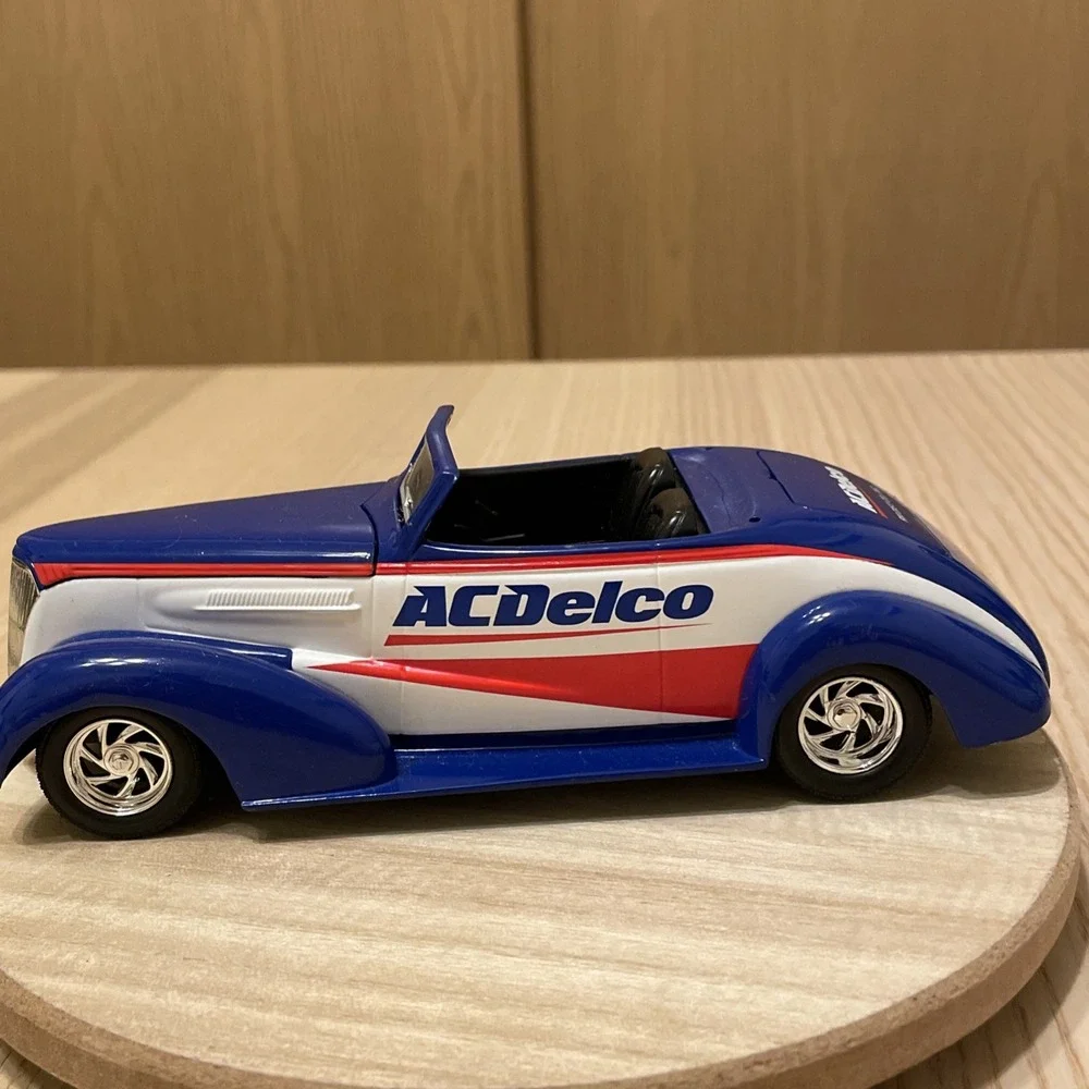 Liberty Classics 1937 Chevy Cabriolet *NO KEY* AC Delco 1:25 Diecast Bank